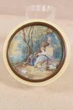 ANCIENNE JOLIE PETITE BOITE