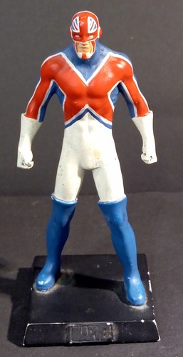 Figurine captain britain - captain, 2006