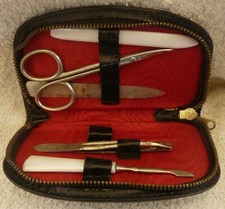 Trousse manucure de voyage