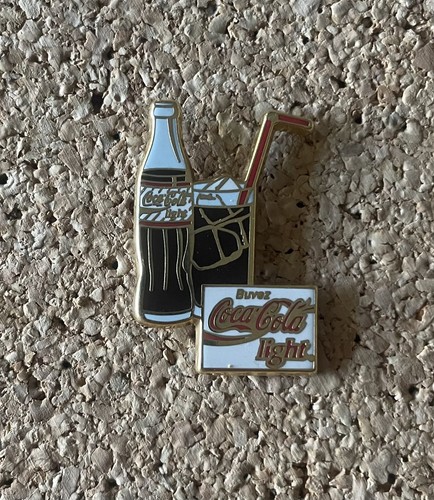 Pin arthus bertrand coca - pin’s,
