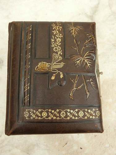 Ancien album photos cuir