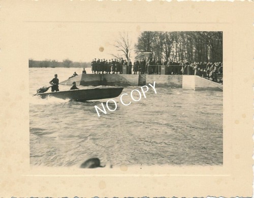 Photo bateau à moteur - photo, wk