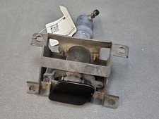 Cylindre lave phare gauche -