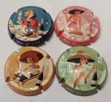 4 BELLES CAPSULES CHAMPAGNE GENERIQUE FEMMES CHAPEAU 2025 NEWS