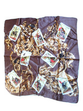 Beau foulard carré vintage