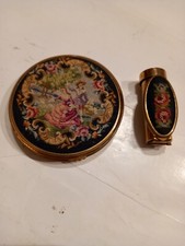 ANCIEN POUDRIER ET TUBE ROUGE A LEVRES année 1950  Métal doré