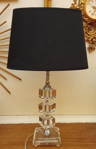 Ancienne lampe poser - à, style
