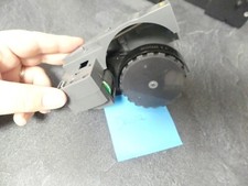 Roue droite complète Aspirateur IRobot Roomba 676 (Occasion n°2)