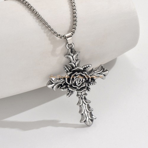 Collier avec pendentif - avec,