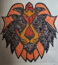 Lion en mosaïque sur filet fresque mural orange et noir H:59cmxL:55cm