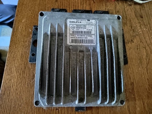 Calculateur moteur renault - calculateur,
