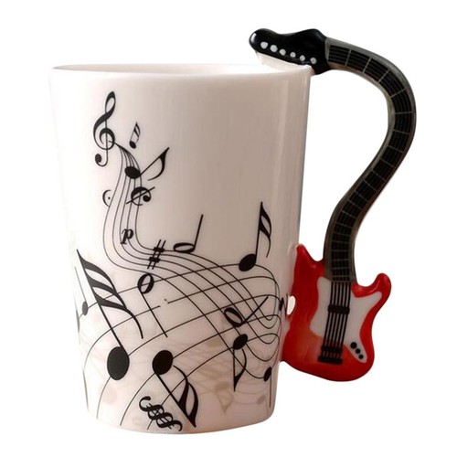 Mug café forme de - à, en
