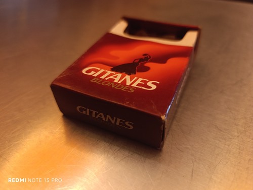 Paquet cigarettes vide - paquet,