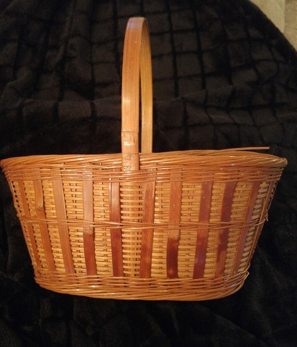 Vintage 1969 shiney wicker - vintage,