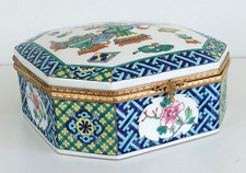 CHINE - Grande Boîte Octogonale Porcelaine de Chine en Emaux de la Famille Verte