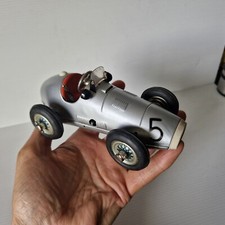 Schuco ancien véritable  1070 auto Grand Prix Racer  tole 16 cm