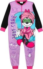 Disney filles une - une, pièce