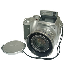 Appareil photo numérique Fujifilm FinePix S304 - 3,2MP CCD Japon Piles AA Zoom×6