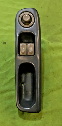 Bouton leve vitre - conducteur, /