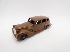 Packard Eight Sedan 39A marron Dinky Toys De Agostini 1/43