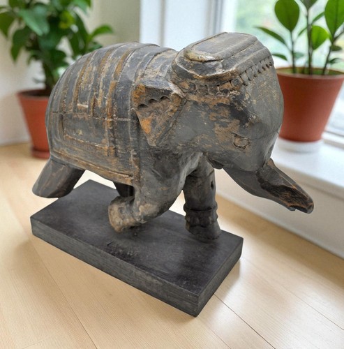 Figurine éléphant bois - en,