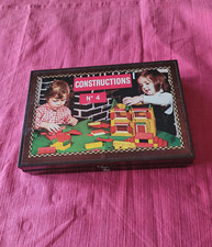 ANCIEN JEU DE CONSTRUCTIONS EN