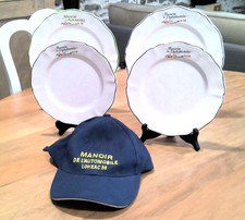LOT 4 ASSIETTES  CASQUETTE
