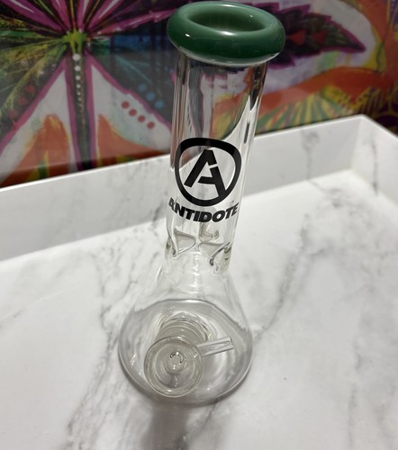 Antidote glass beaker - beaker, –