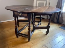 table gateleg en chêne époque XVIII siècle dans son jus