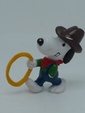 ANCIENNE FIGURINE PVC PLASTIQUE CHIEN SNOOPY COWBOY LASSO