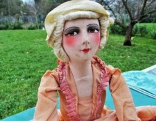 Poupée boudoir ancienne