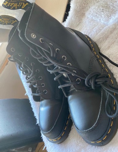 Martens scuff guard - dr., &