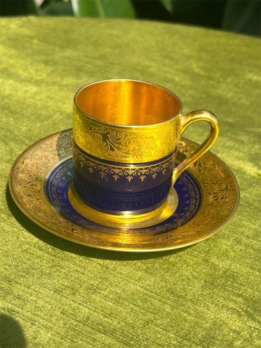 Superbe tasse soutasse à - tasse, et