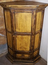 Armoire d'angle en bois noble