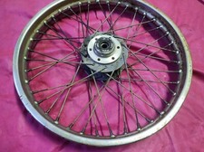 POUR RECUPERATION DU MOYEU ET DES RAYONS ROUE AVANT CB 750 FOUR K1 K2 ++ A 80 €