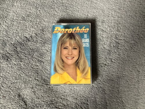 Cassette audio dorothée ses - dorothée,