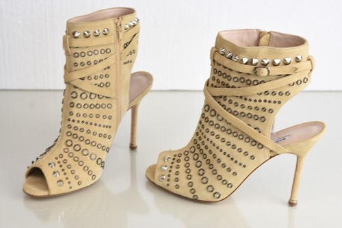 1895 new manolo blahnik - $1895,