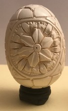 Œufs en écume de mer SANS socle et avec motifs différents