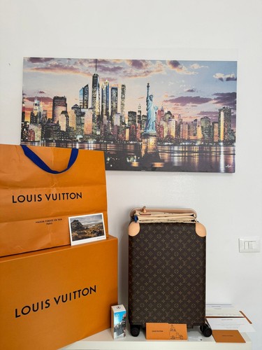 Louis vuitton horizon - louis,
