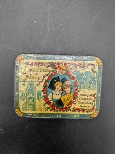 Ancienne boite tôle litho