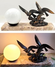 Ancienne LAMPE DE TABLE française en MARBRE Spelter oiseaux en vol par JACQUES LIMOUSIN
