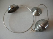 Ancienne suspension en métal