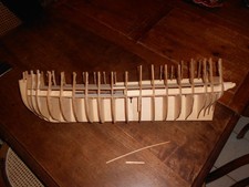 Modelisme naval - Coque de galion en bois -