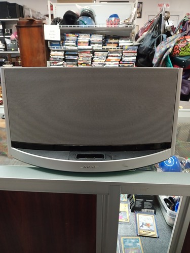 Bose sounddock speaker - 10,