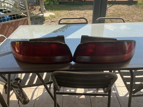 Vends feux arrières toyota - feux,
