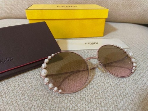 Lunettes soleil pour femmes - lunettes,