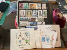 MONACO. 1967/1997. 52 TIMBRES DIFFÉRENTS NEUFS LUXES, 8 BLOCS, 1 AÉRO. + 210 EUR