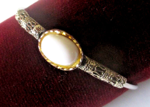 Ancien bracelet couleur argent