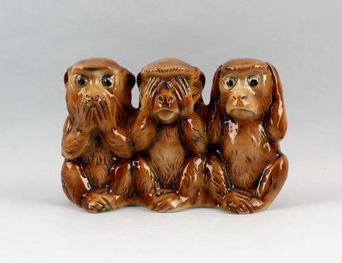 9942409 trois singes - trois,