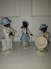 Blk Musician  Figurines